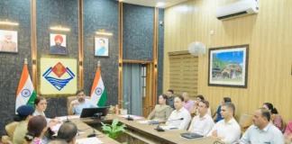 बाल संरक्षण एवं पुनर्वास कार्यों में तेजी लाएं अधिकारीः जिलाधिकारी