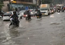 उत्तराखंड में फिर बिगड़ा मौसम, तीन जिलों में रेड अलर्ट; चारधाम यात्रा पर रोक