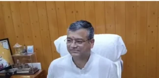 जनहित के कार्यों में तेजी लाने के लिए मेयर सौरभ थपलियाल ने की विभागीय अधिकारियों के साथ बैठक