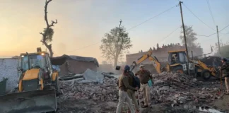 उत्तराखंड: रामनगर के पूछड़ी में चला धामी सरकार का बुलडोजर, 14 हेक्टेयर वन भूमि अतिक्रमण मुक्त