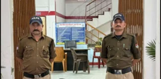 दिनेशपुर में छह छात्राओं से छेड़छाड़ और धमकी देने के आरोप में दो गिरफ्तार, मुख्य आरोपी बनबसा से पकड़ा गया