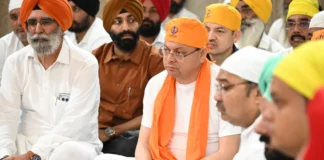 सेवा संकल्प अभियान’ के तहत नानकमत्ता पहुंचे मुख्यमंत्री धामी, स्वच्छता अभियान में किया श्रमदान